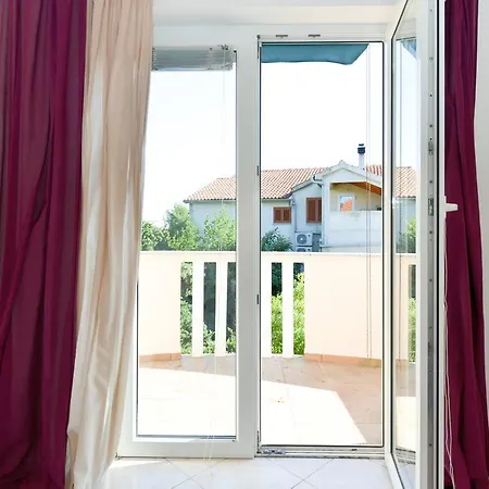 Apartment Esso Grande 1 Veli Iž